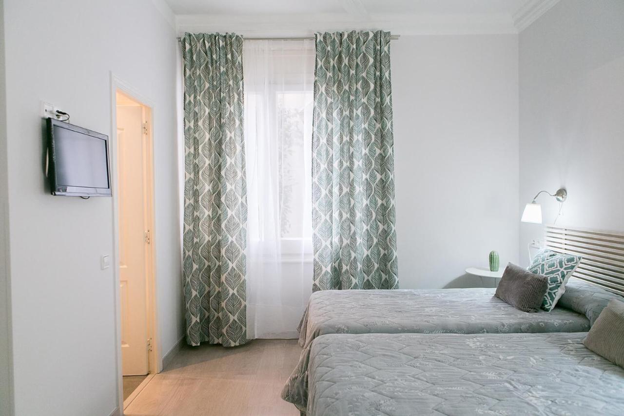 Casa de hóspedes Blanc 2*